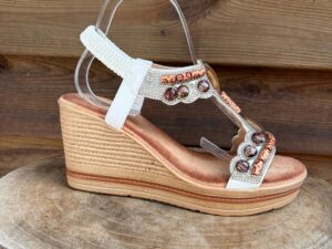 10:05 Sandalette met plateauzool wit multi hakhoogte 8 cm